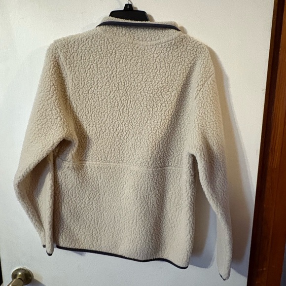 Patagonia Cream Fleece Pullover - Picture 2 of 4